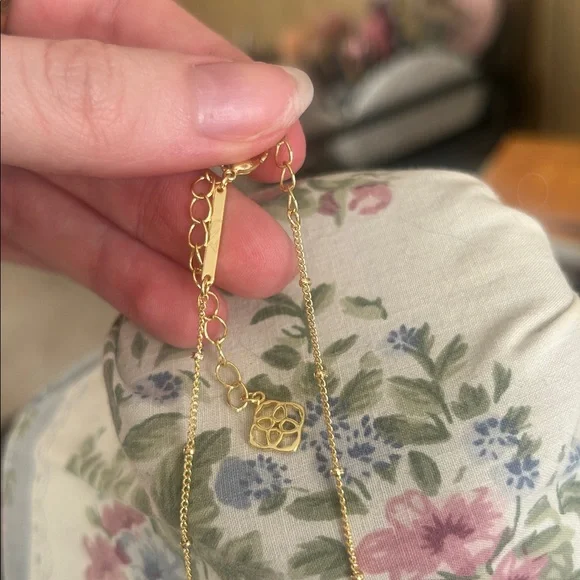 Kendra Scott Gold Bow Pendant Necklace - Picture 4 of 4